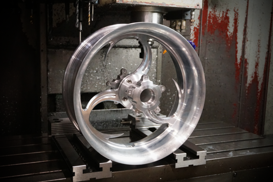 CNC-koneistettu vanne historia