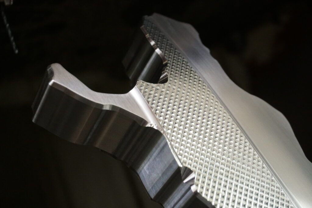 Suomi 100-vuotta patsas