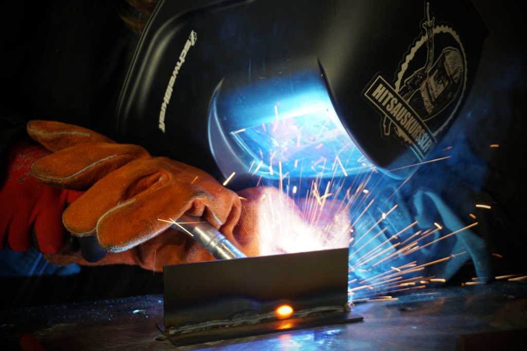 Oppilas harjoittelemassa.