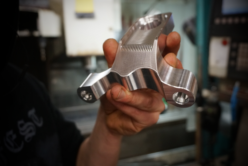 Moottoripyörän erikoisosia